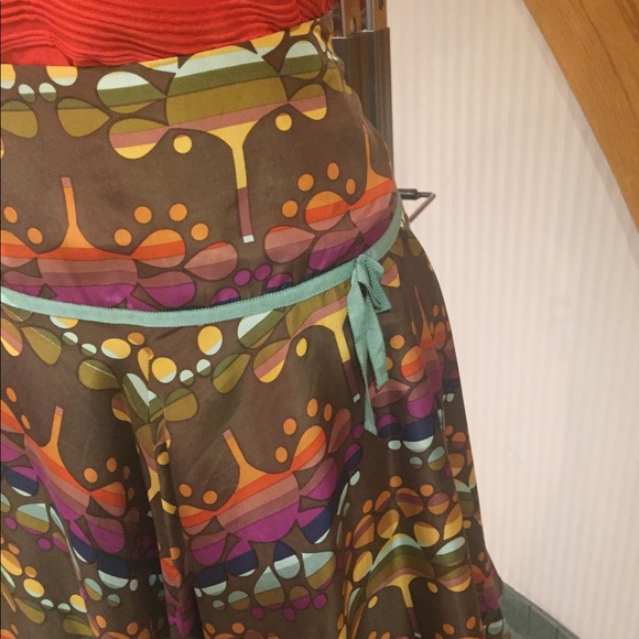 NWT Multi coloured skirt - Picture 2 of 5